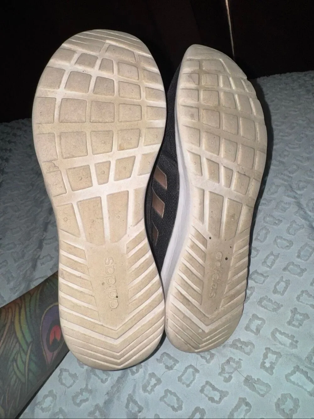 Adidas cloudfoam sneakers size 8.5
